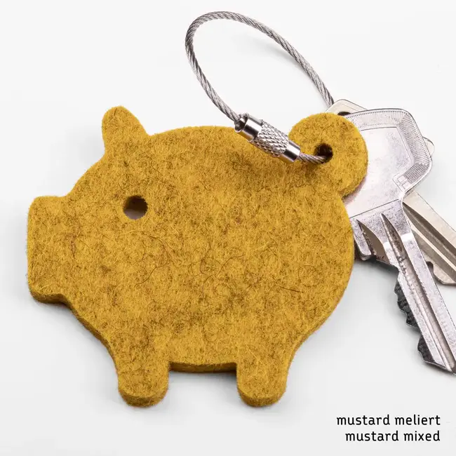 Lucky pig keychain made of felt