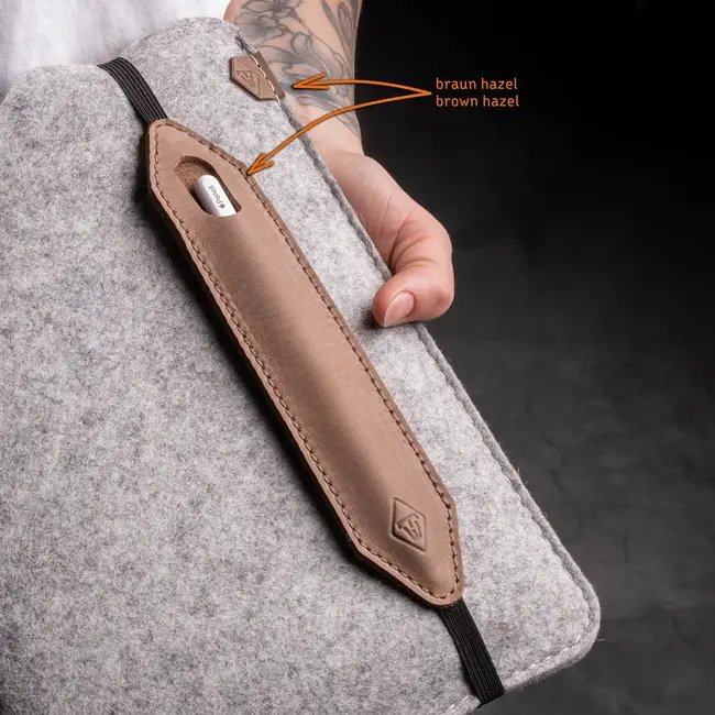 Pen loop of leather with elastic band