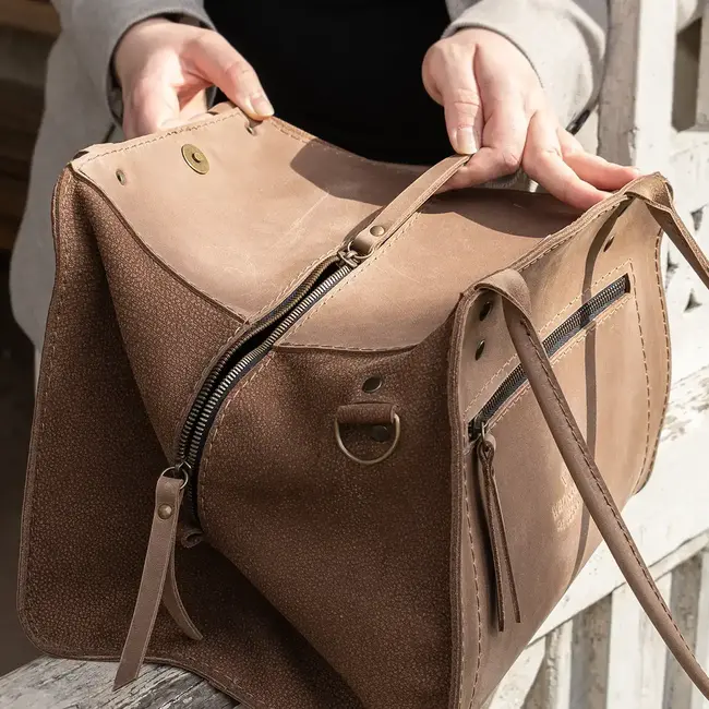 handbag leather