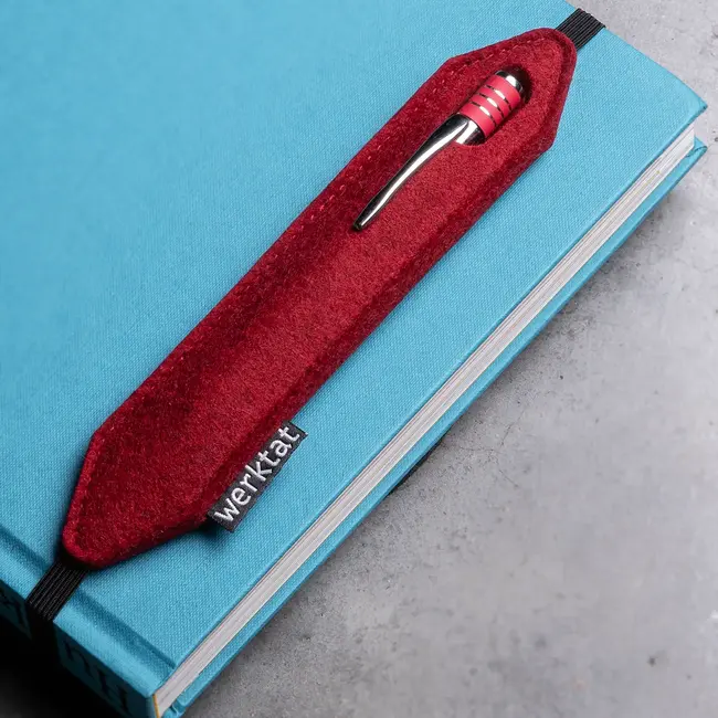 Pen holder of felt with rubber band