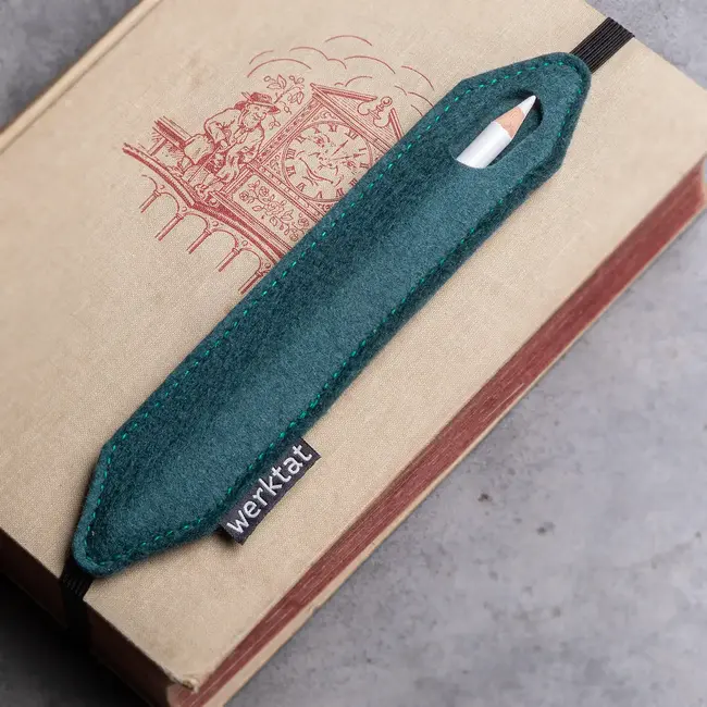 Pen holder of felt with rubber band