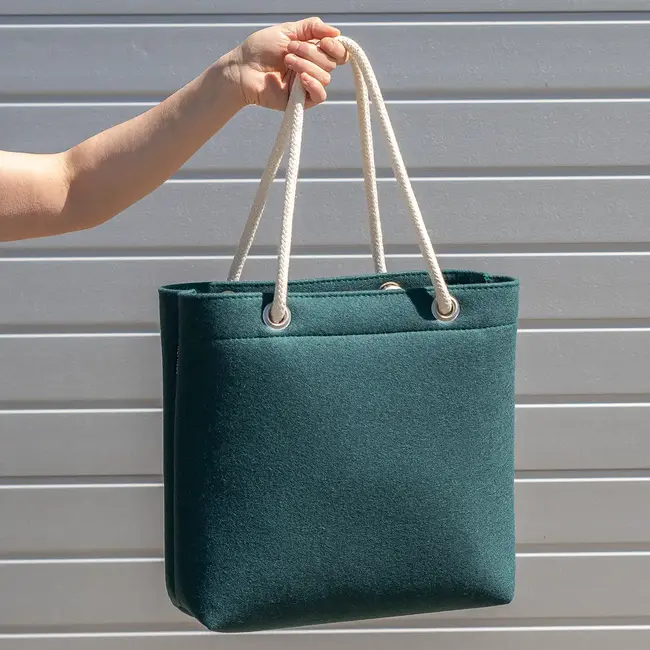 Wool felt bag SEILZUG