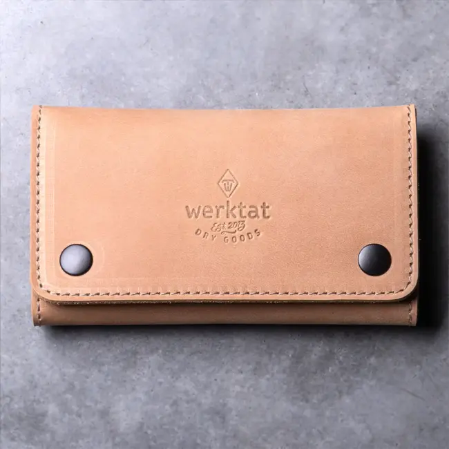 Tobacco pouch in cowhide leather for rolling