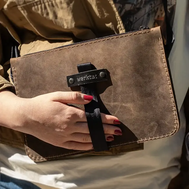 Bauchtasche aus Leder