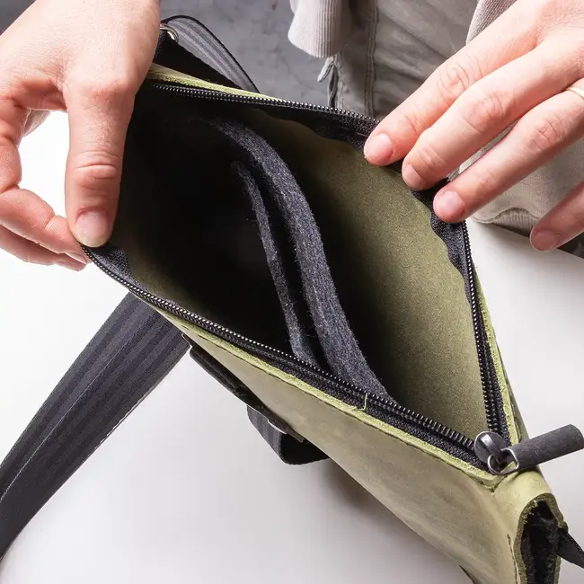 Bauchtasche aus Leder