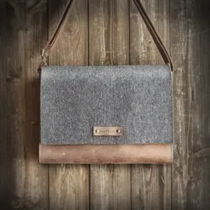 Shoulder bag leather & felt crossbody