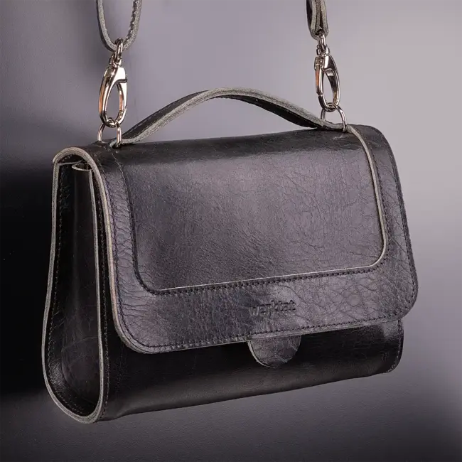 Crossbody bag of genuine leather SCHATZKÄSTCHEN