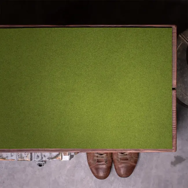 Custom felt bench mat