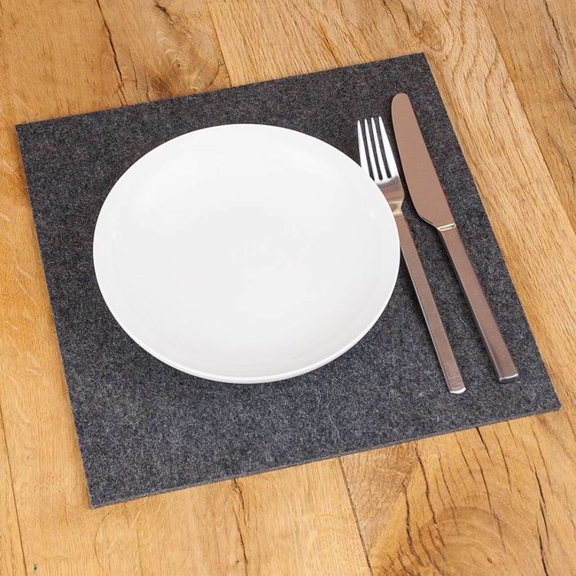 Tablemats angular square of felt