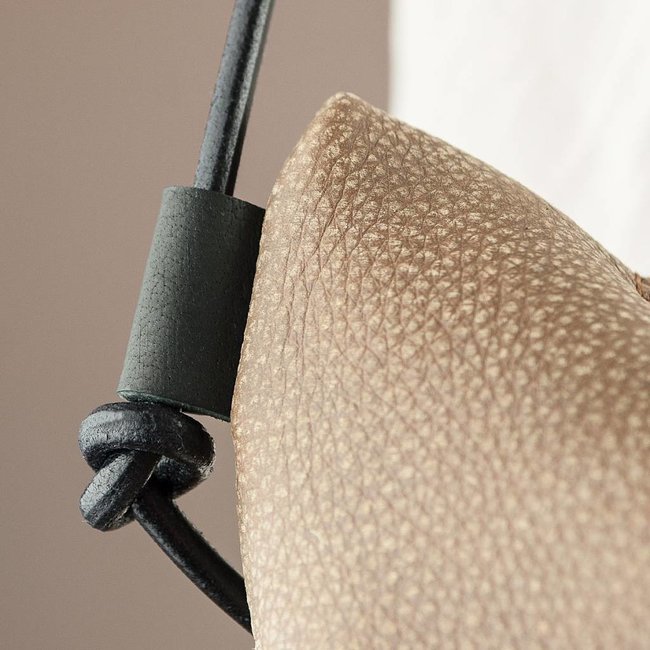 Umhängetasche aus Büffelleder für Damen