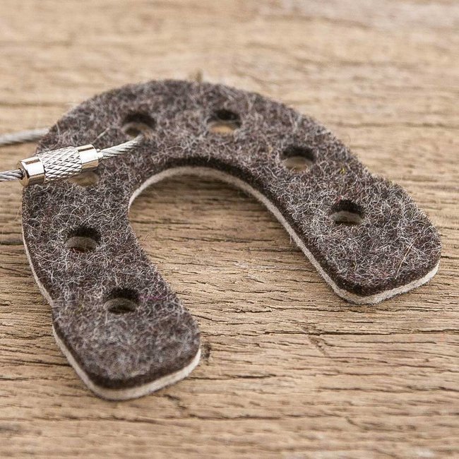 Horseshoe keychain made of felt