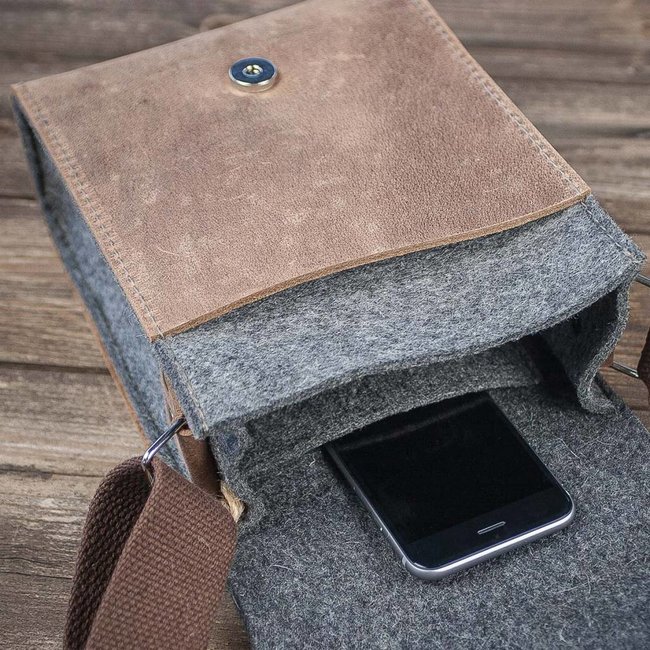 Satchel bag small of wool felt & genuine leather