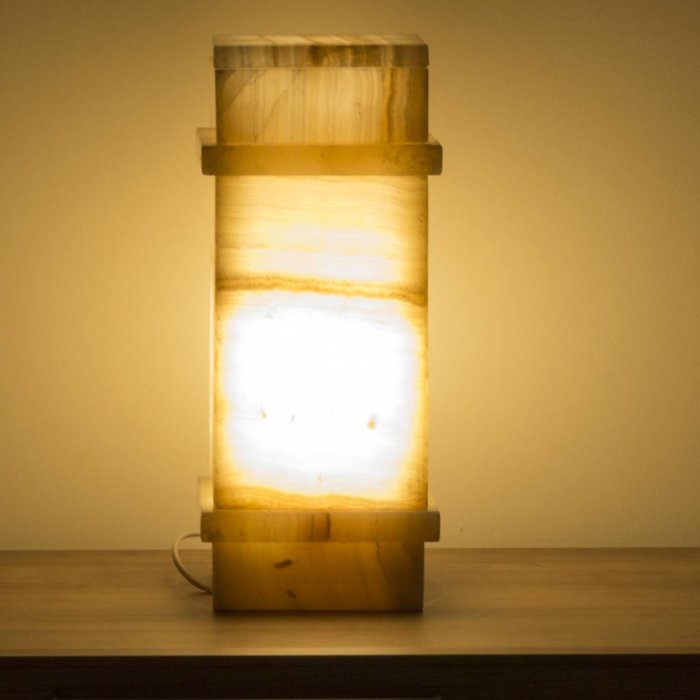 Indomarmer Square Lamp Onyx Height 40 cm