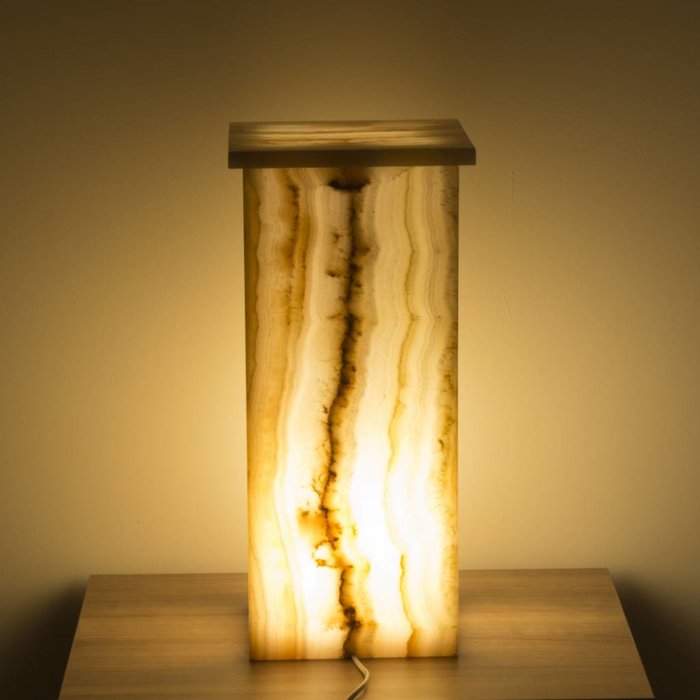 Indomarmer Square Lamp Onyx Height 50 cm