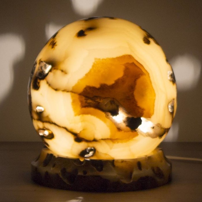 Indomarmer Ball Lampe Aus Onyx