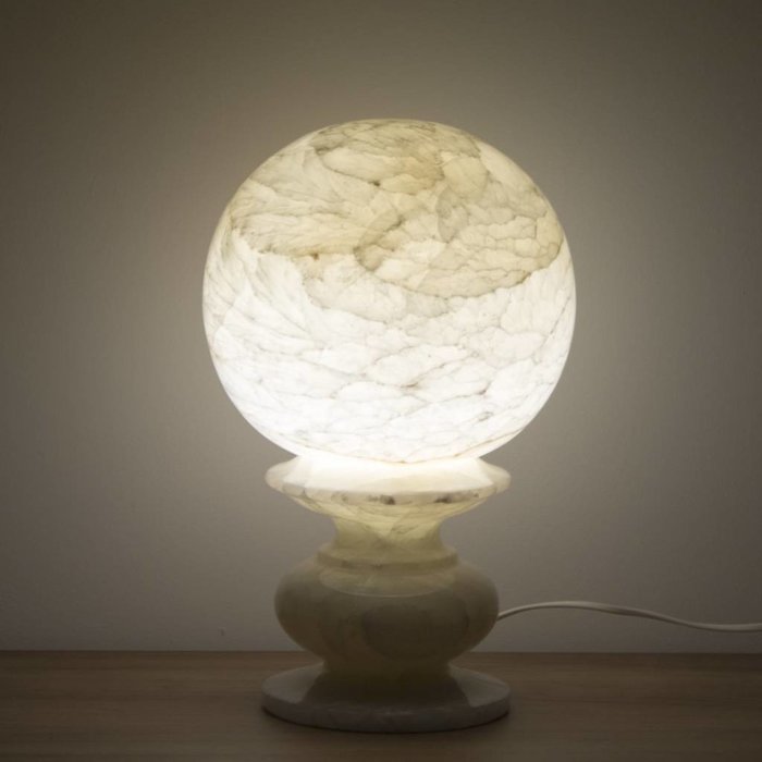 Indomarmer Sphere Lamp Onyx
