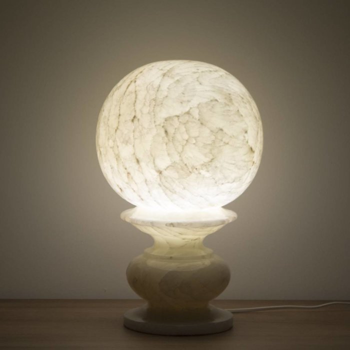 Indomarmer Sphere Lamp Onyx