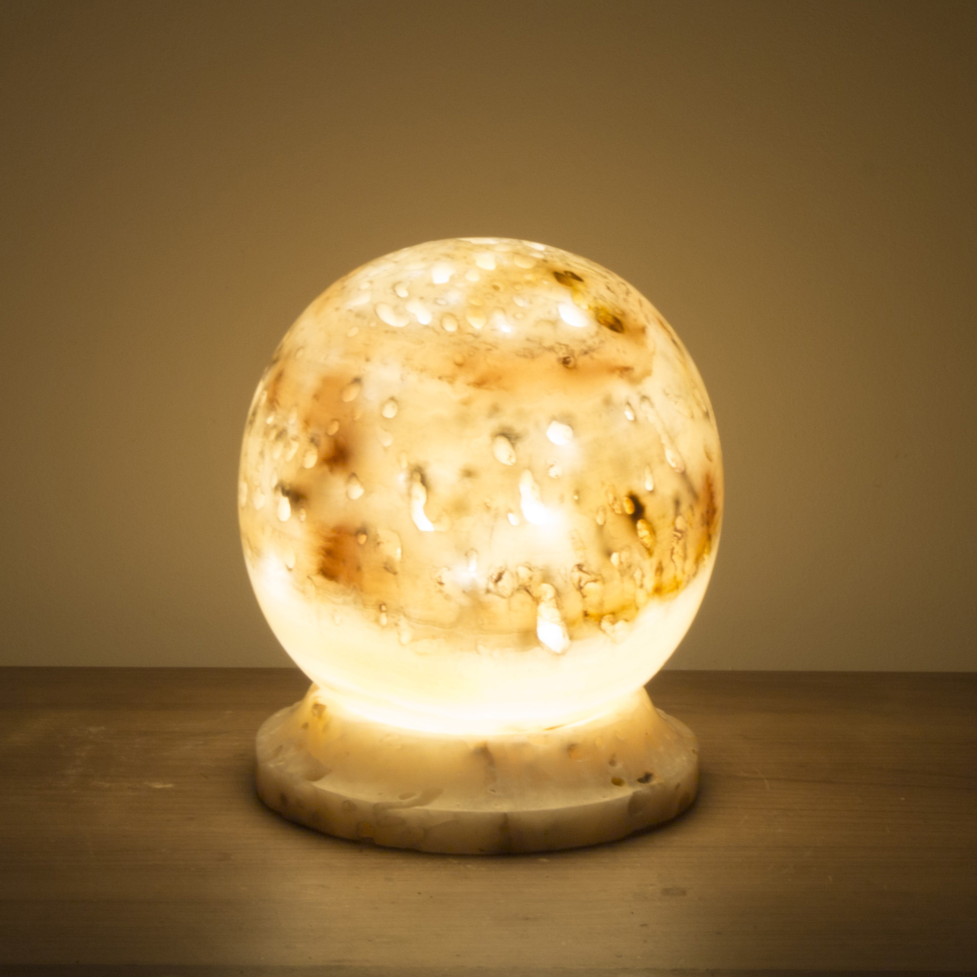 Indomarmer Ball Lampe Aus Onyx
