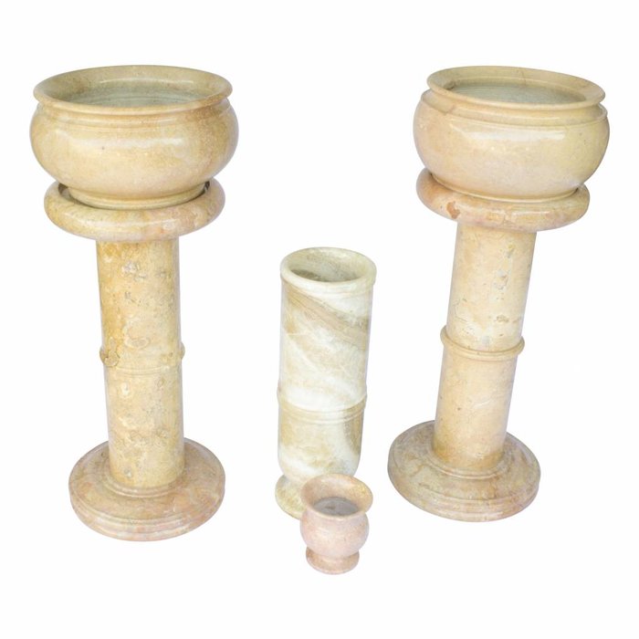 Indomarmer Set of Pedestals with Flower pot