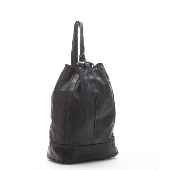 Giulia Backpack Bag in Vegetable-Tanned Leather – Black