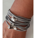 A-Zone Armband Suede koord met bedels Licht grijs