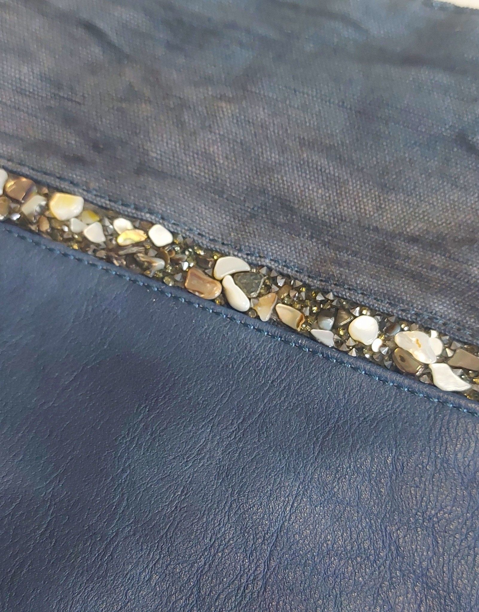 Blauwe tas Mandoline met decoratieve steentjes