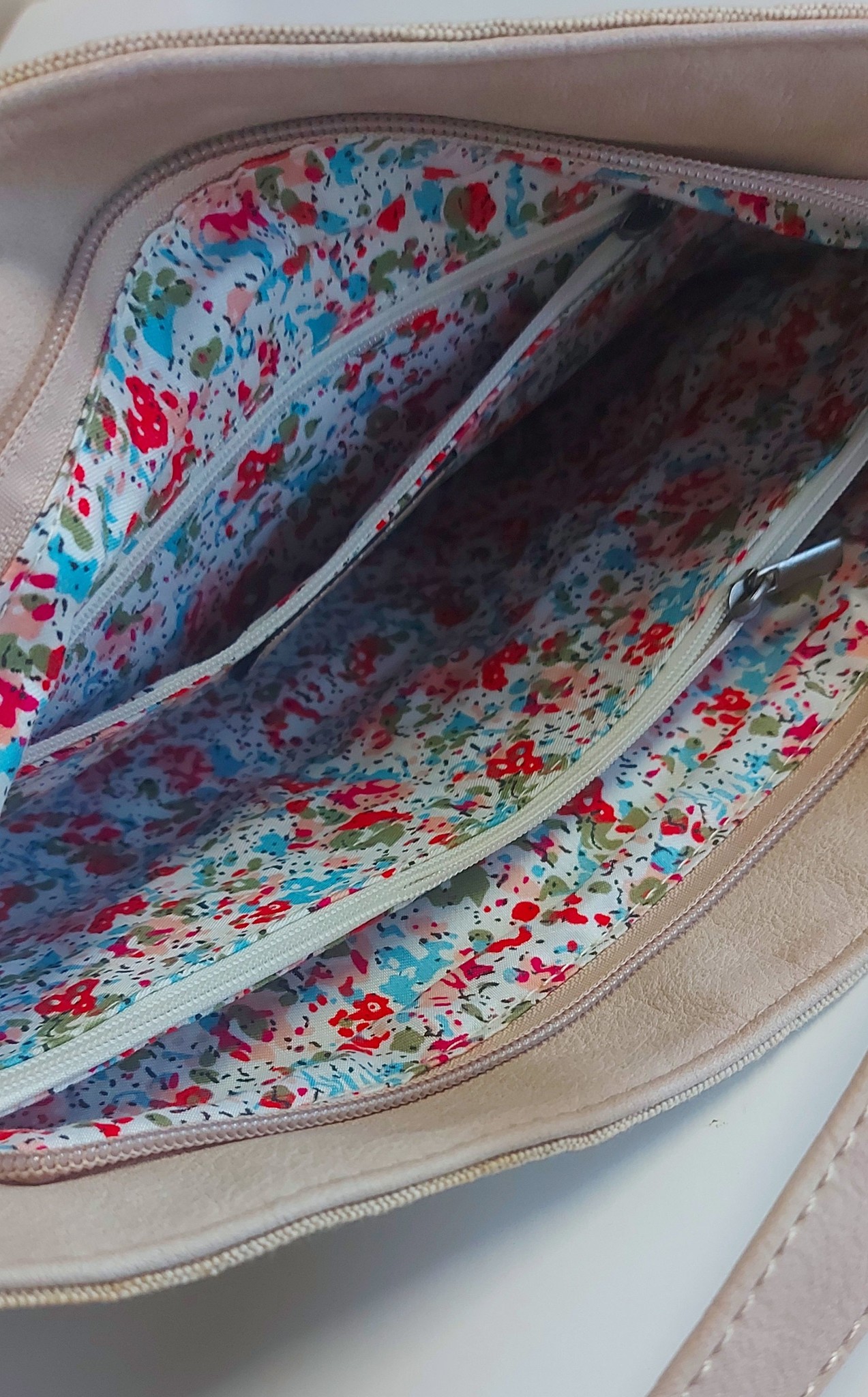 Beige Oker tas Mandoline met decoratieve steentjes