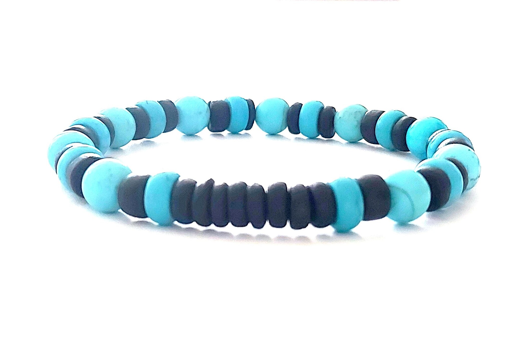 Sazou Jewels Natural Stones armband Turquoise met turquoise wood en zwarte kokoskralen