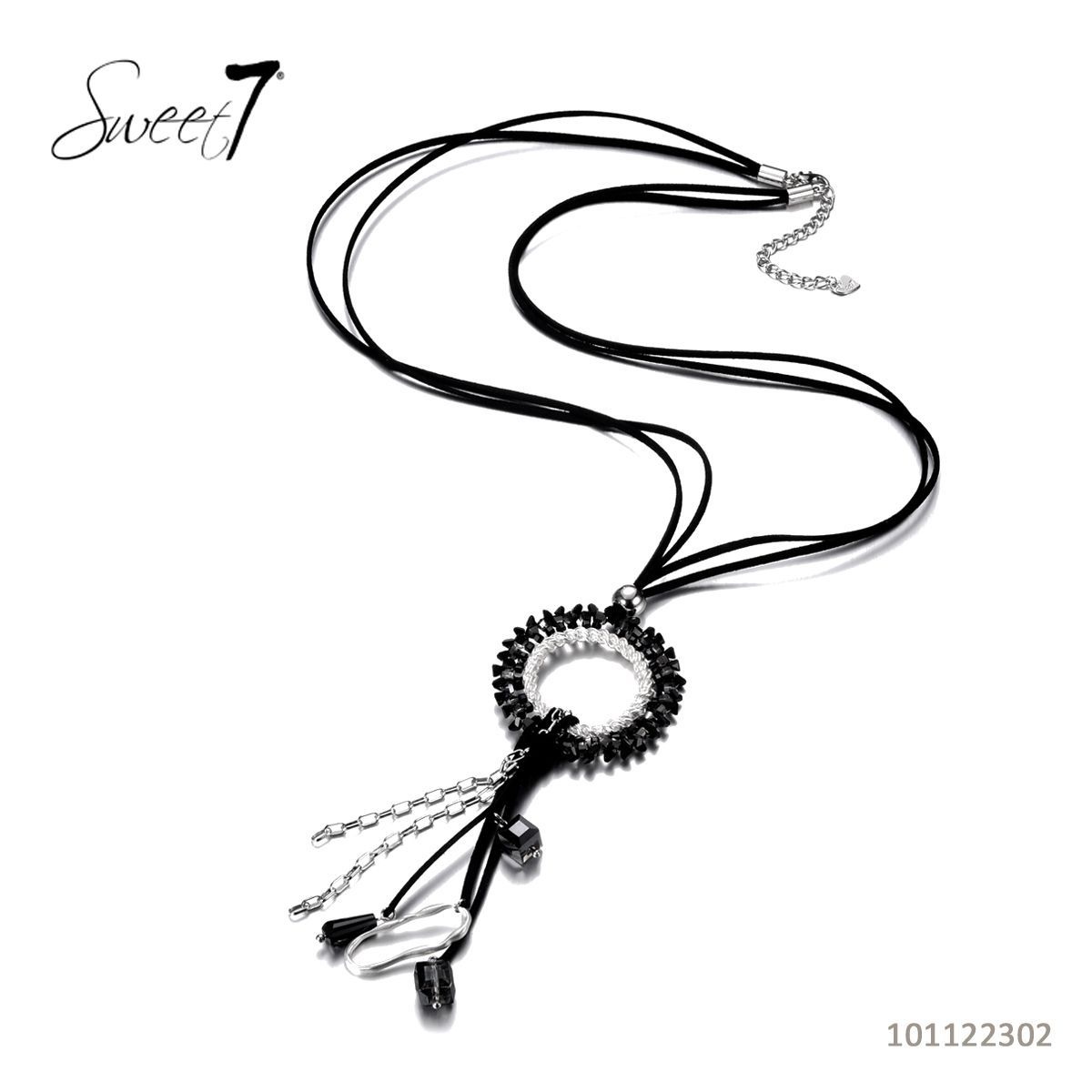 Sweet7 Lange suedine ketting met een hanger van glaskralen en metalen elementen