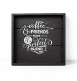 Vierkant dienblad in zwart wit met tekst "Coffee & Friends"