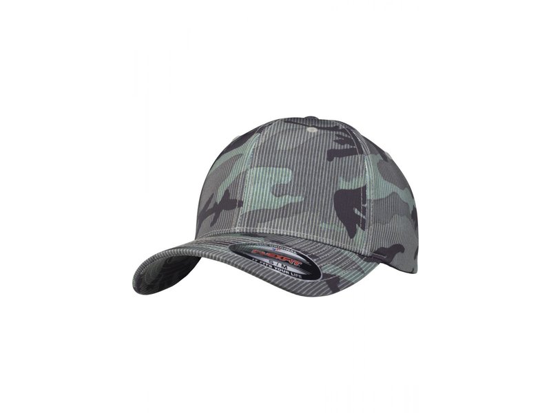 Urban Classics  Flexfit Camo Stripe Cap