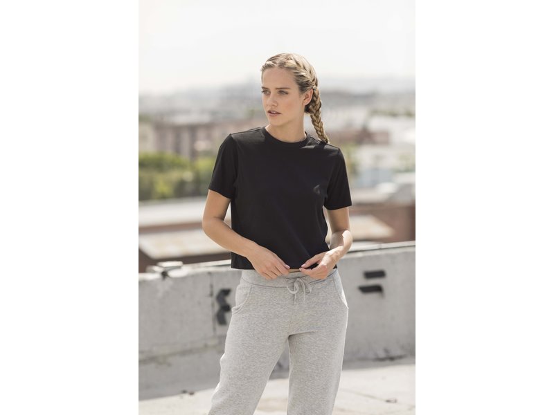 Skinni Fit | SK237 | WOMEN'S CROPPED BOXY T-SHIRT