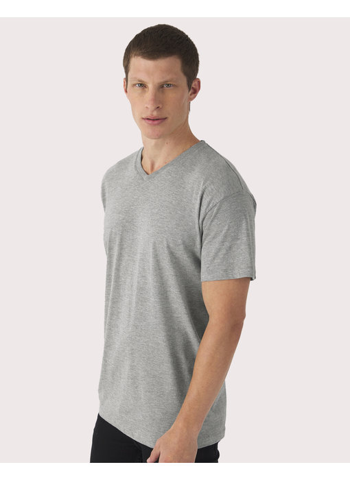 B&C | CGTU006 / CG153 | 149.42 | TU006 | Exact V-neck T-Shirt