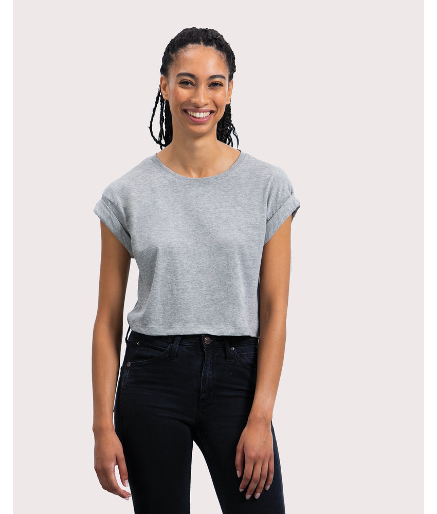 Mantis | 163.48 | M96 | Women's Organic Crop T