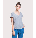 Mantis Women's Loose Fit V Neck T