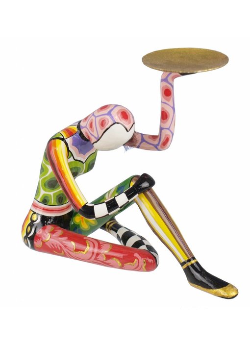 Toms Drag Acrobat sculpture, sitting