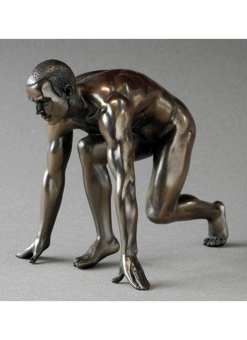 BodyTalk Sprinter, estatua desnuda
