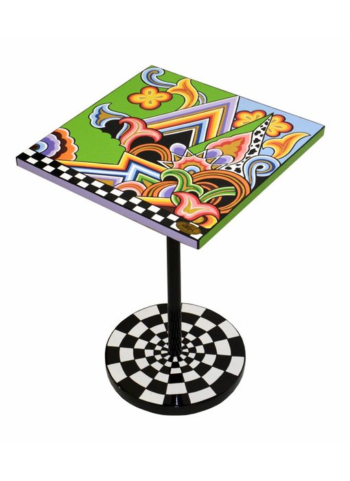 Toms Drag End Table  Graphic