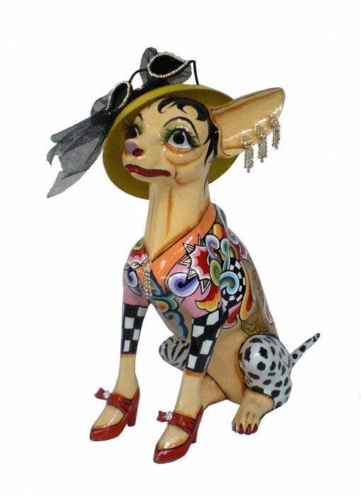 Toms Drag Chihuahua  Frida, sitting - L