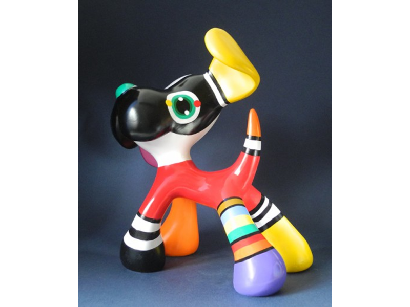 Jacky Art Perro Stanley, alegre estatua de animal de colores