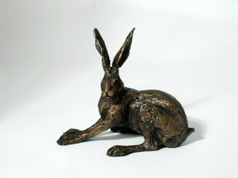 Frith Crouching hare sculpture