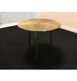 Colmore by Diga Round, metal table