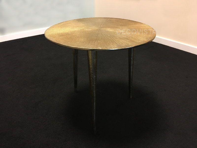 Colmore by Diga Runder, metallischer Tisch