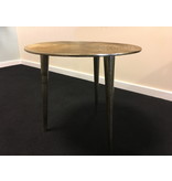 Colmore by Diga Round, metal table