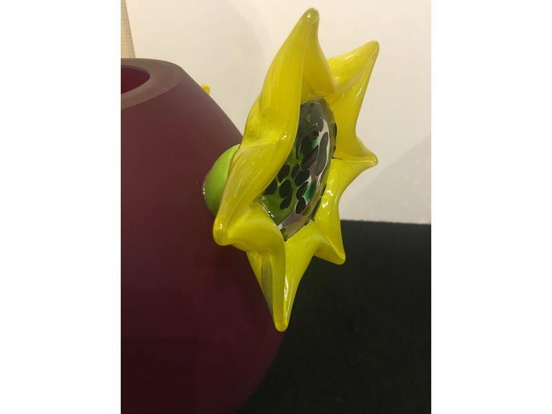 Ozzaro  Ozzaro Vase mit Sonnenblumen - bordeauxrot