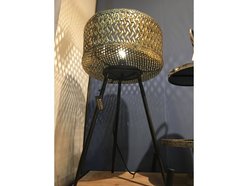 Vloerlamp met metalen lampenkap in messingkleur