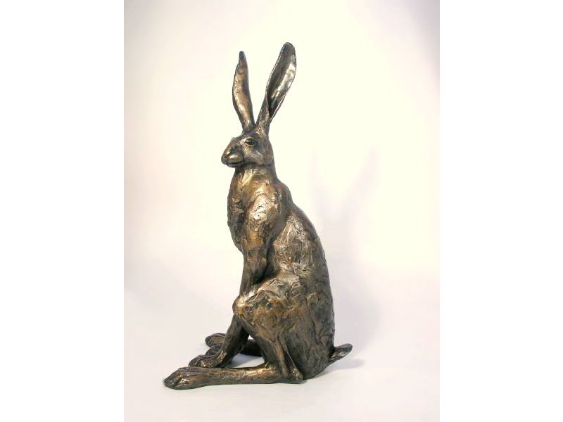 Frith Sitzender Hase, Hasenstatue von Paul Jenkins