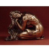 BodyTalk Mujer escultura desnuda - descansando