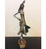 African Art Escultura de bronce de una mujer africana de Burkina Faso