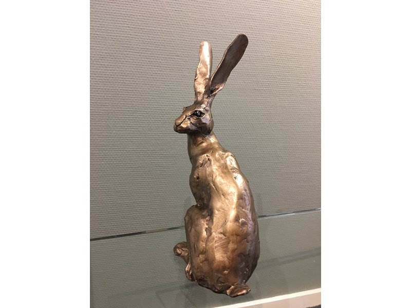 Frith Seated hare statue